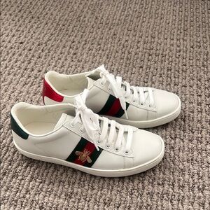 Gucci White Sneakers with Red and Green Stripes